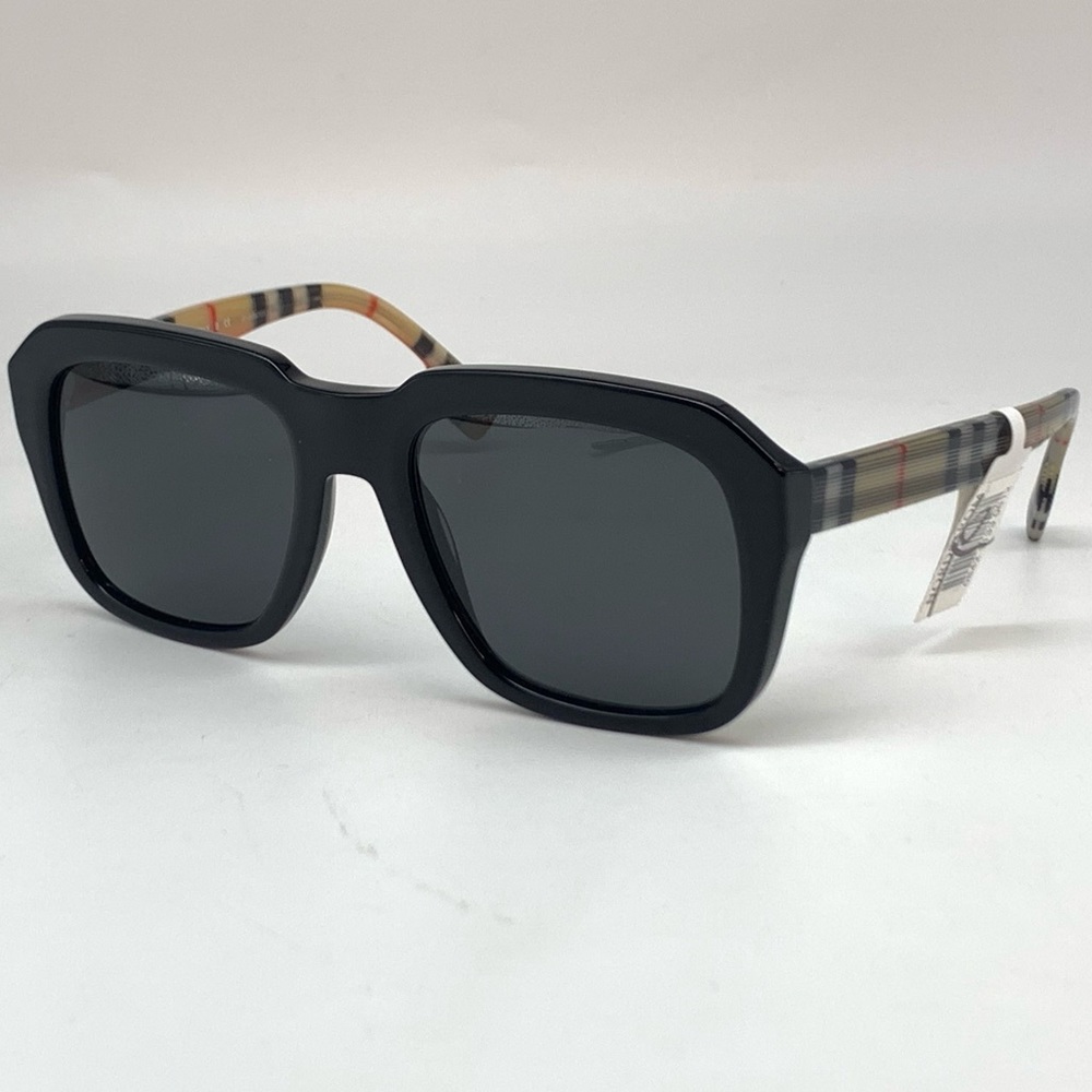 MAXSOLD Burberry Men’s Sunglasses - Picture 1 of 11